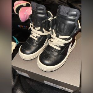 Worn 2x baby Rick Owen boots